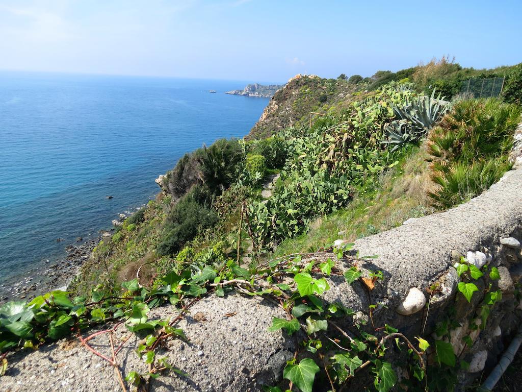 Residence Covo Degli Dei Milazzo Eksteriør billede