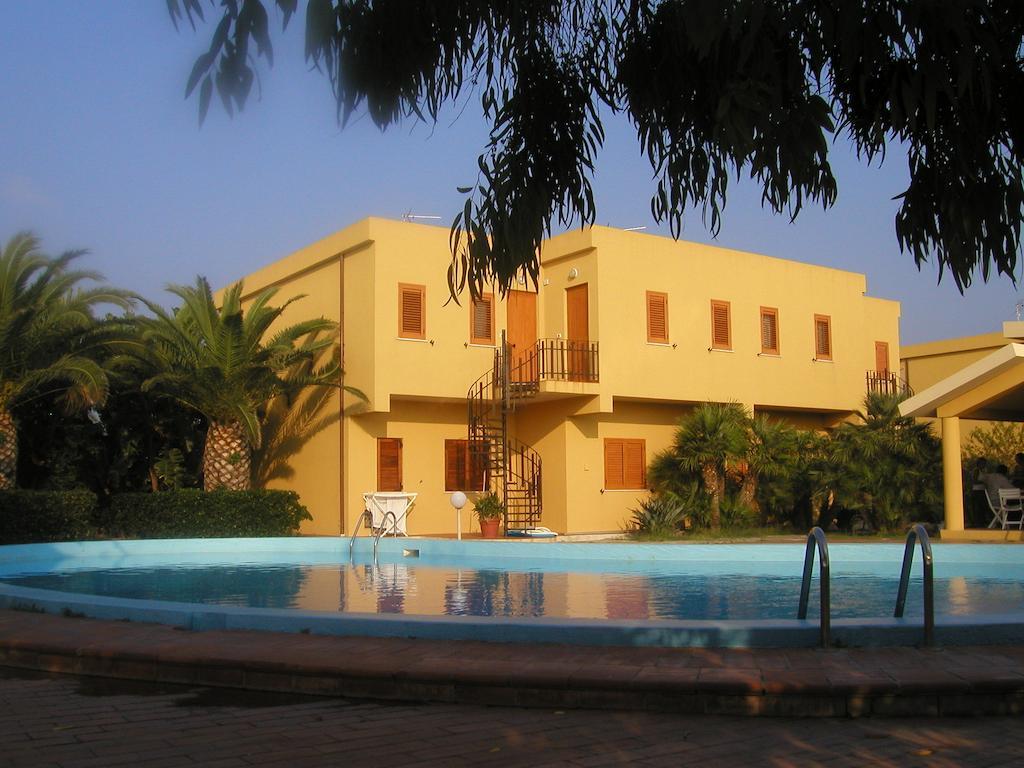 Residence Covo Degli Dei Milazzo Eksteriør billede