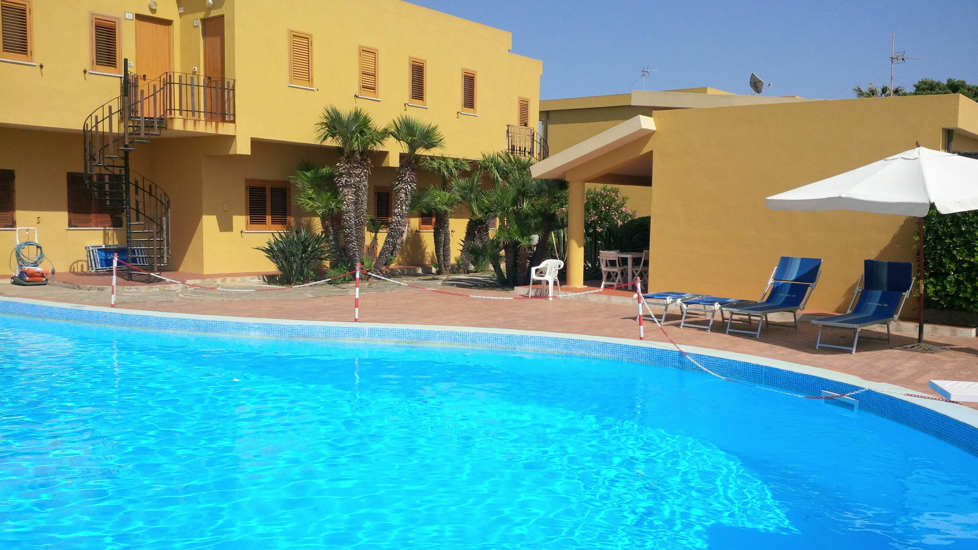 Residence Covo Degli Dei Milazzo Eksteriør billede