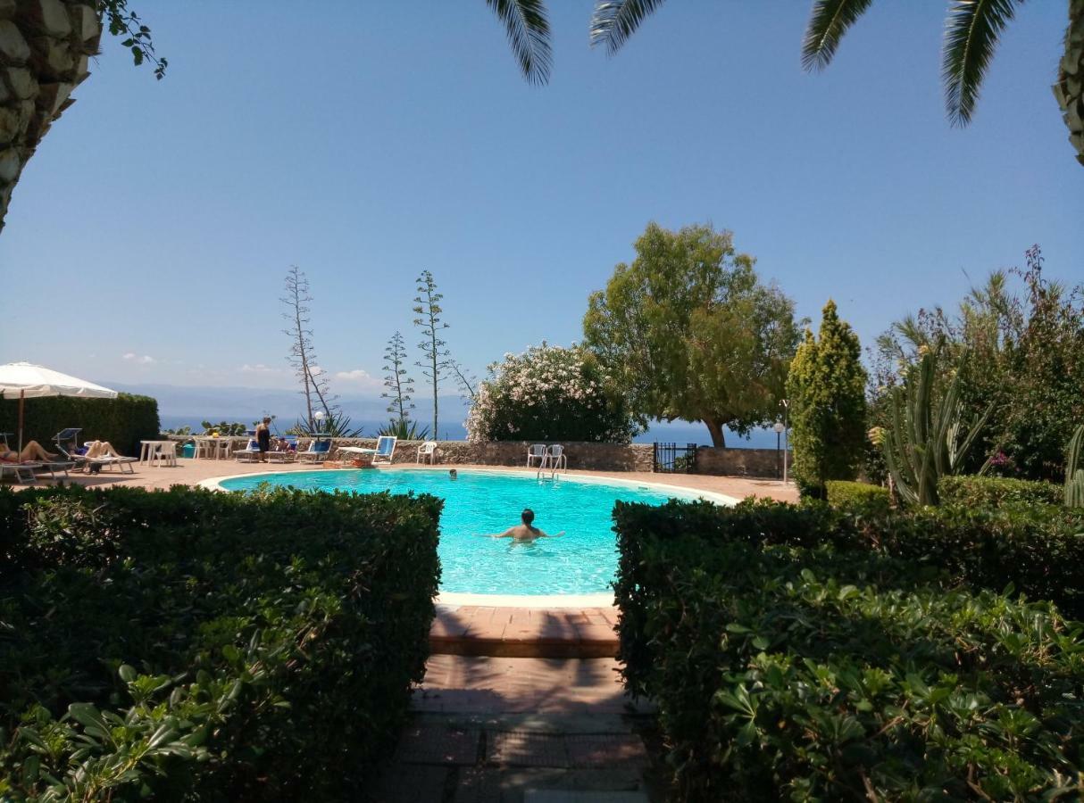 Residence Covo Degli Dei Milazzo Eksteriør billede