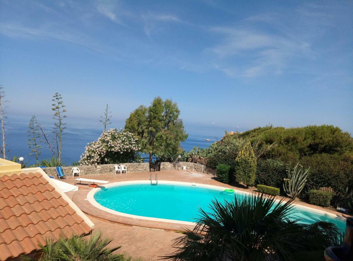 Residence Covo Degli Dei Milazzo Eksteriør billede